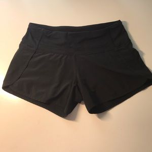 Lulu lemon Run Times short II